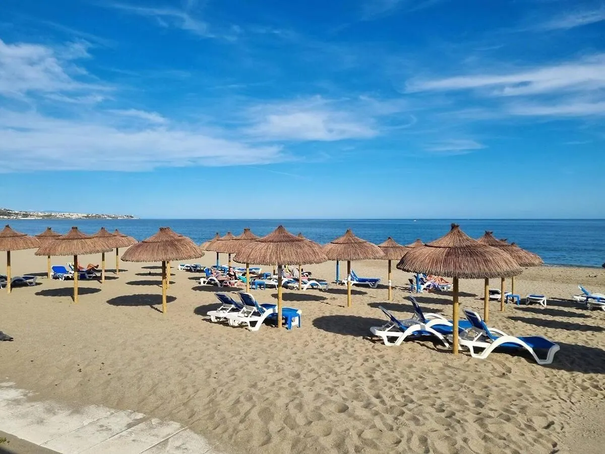 Chic Coastal Apartment With Pool - Beach And, Parking La Cala De Mijas