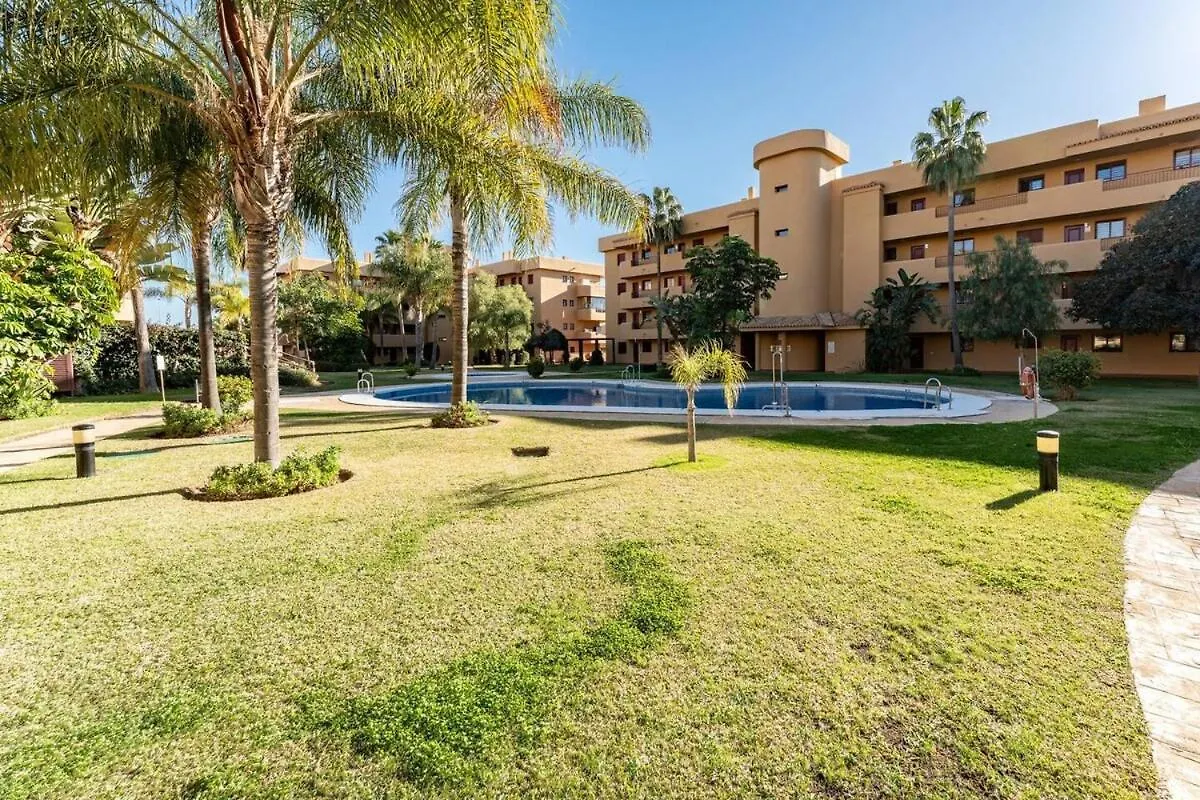 Chic Coastal Apartment With Pool - Beach And, Parking La Cala De Mijas